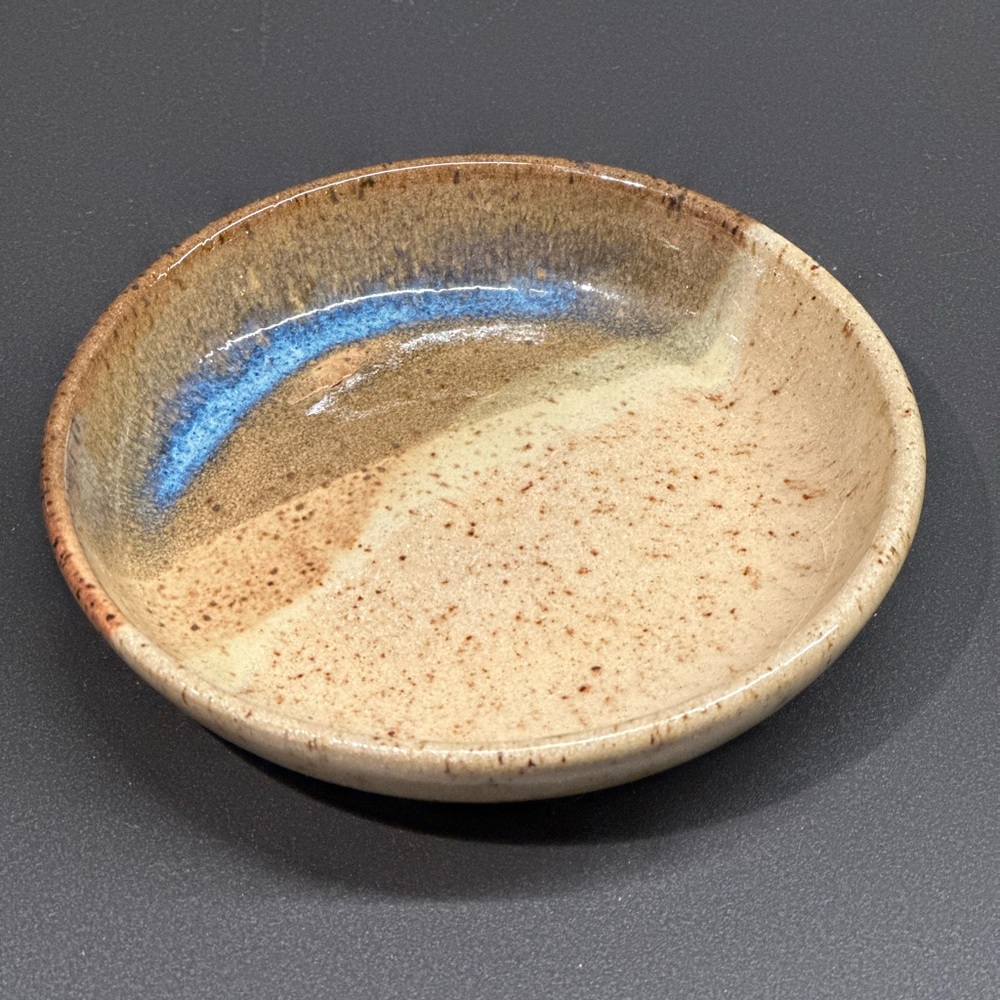 Ceramic trinket bowl - hand crafted